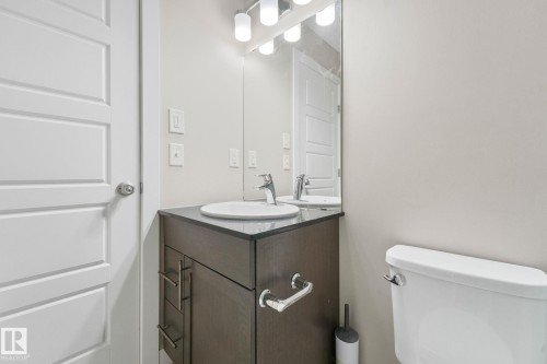 1251 163 Street Sw, Edmonton, AB - Indoor Photo Showing Bathroom
