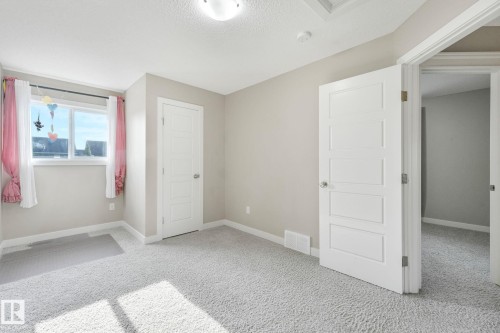 1251 163 Street Sw, Edmonton, AB - Indoor
