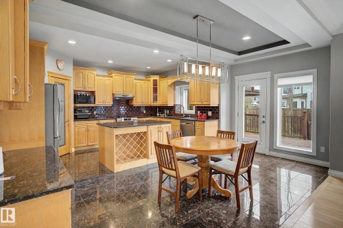 13608 160 Avenue Nw, Edmonton, AB - Indoor