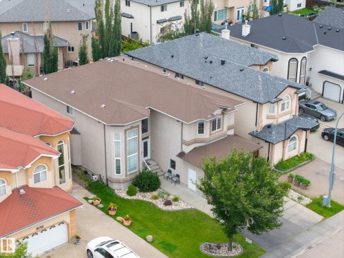 13608 160 Avenue Nw, Edmonton, AB - Outdoor