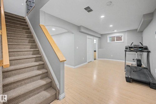 13608 160 Avenue Nw, Edmonton, AB - Indoor