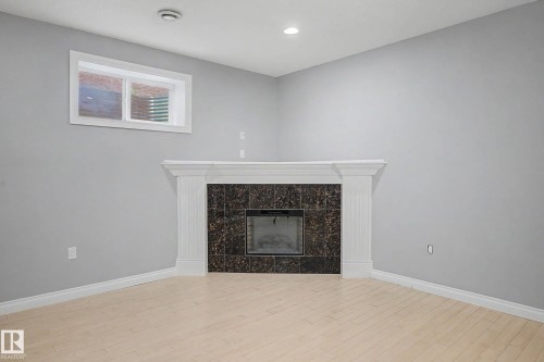 13608 160 Avenue Nw, Edmonton, AB - Indoor Photo Showing Living Room With Fireplace