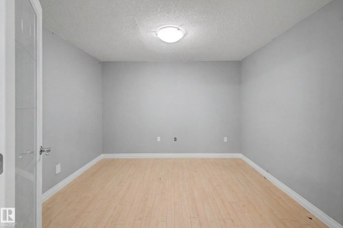 13608 160 Avenue Nw, Edmonton, AB - Indoor Photo Showing Other Room