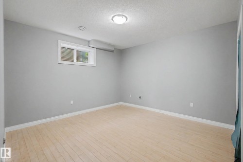 13608 160 Avenue Nw, Edmonton, AB - Indoor Photo Showing Other Room