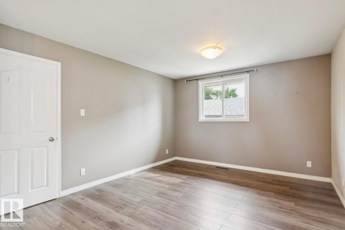 10151 71 Street Nw, Edmonton, AB - Indoor Photo Showing Other Room