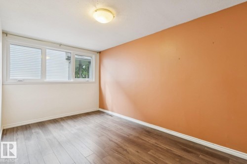 10151 71 Street Nw, Edmonton, AB - Indoor Photo Showing Other Room
