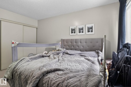 #120 5730 Riverbend Rd Nw, Edmonton, AB - Indoor Photo Showing Bedroom