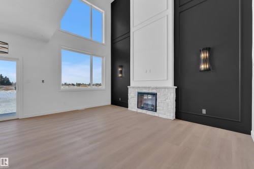 3 Grayson Green, Stony Plain, AB - Indoor With Fireplace