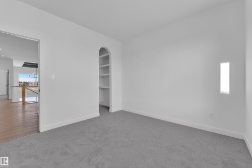 5 Grayson Green, Stony Plain, AB - Indoor Photo Showing Other Room