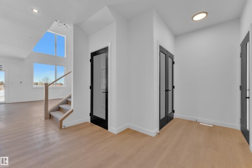 5 Grayson Green, Stony Plain, AB - Indoor Photo Showing Other Room