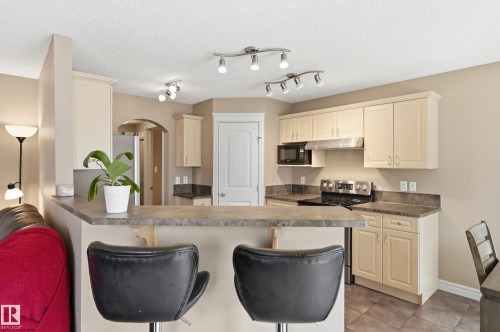 11543 11 Avenue Sw, Edmonton, AB - Indoor Photo Showing Kitchen