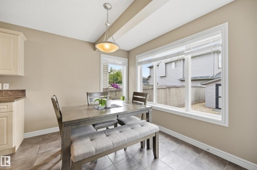 11543 11 Avenue Sw, Edmonton, AB - Indoor Photo Showing Dining Room