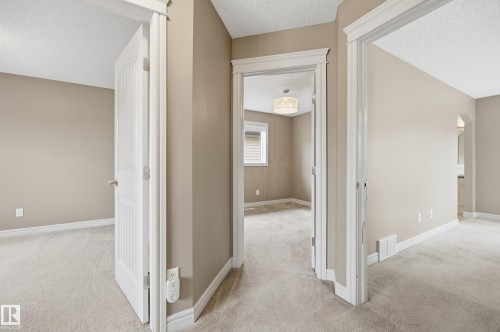 11543 11 Avenue Sw, Edmonton, AB - Indoor Photo Showing Other Room