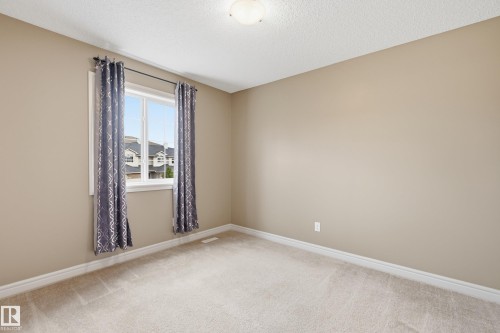 11543 11 Avenue Sw, Edmonton, AB - Indoor Photo Showing Other Room