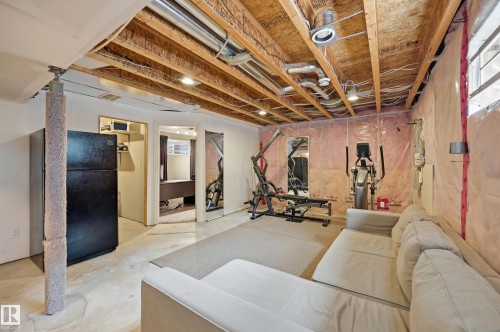 11543 11 Avenue Sw, Edmonton, AB - Indoor Photo Showing Basement