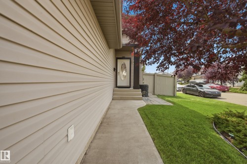 11543 11 Avenue Sw, Edmonton, AB - Outdoor