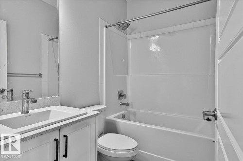 #3 2905 141 St Sw, Edmonton, AB - Indoor Photo Showing Bathroom