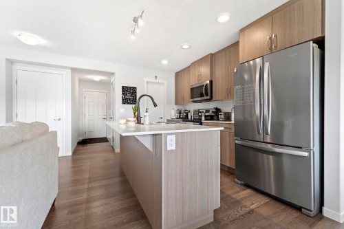 17308 49 Street Nw, Edmonton, AB - Indoor Photo Showing Kitchen With Upgraded Kitchen