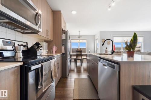 17308 49 Street Nw, Edmonton, AB - Indoor Photo Showing Kitchen With Upgraded Kitchen