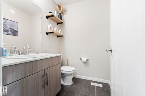 17308 49 Street Nw, Edmonton, AB - Indoor Photo Showing Bathroom