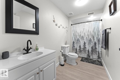 1004 12 Street, Cold Lake, AB - Indoor Photo Showing Bathroom