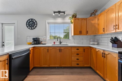 1004 12 Street, Cold Lake, AB - Indoor Photo Showing Kitchen