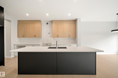 17731 7 Street Ne, Edmonton, AB - Indoor Photo Showing Kitchen