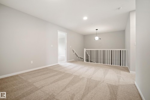 17731 7 Street Ne, Edmonton, AB - Indoor Photo Showing Other Room