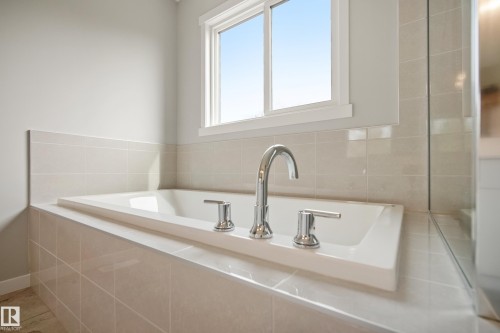 17731 7 Street Ne, Edmonton, AB - Indoor Photo Showing Bathroom