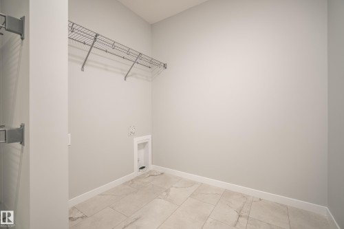 17731 7 Street Ne, Edmonton, AB - Indoor With Storage