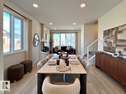304 32 Street Sw, Edmonton, AB - Indoor