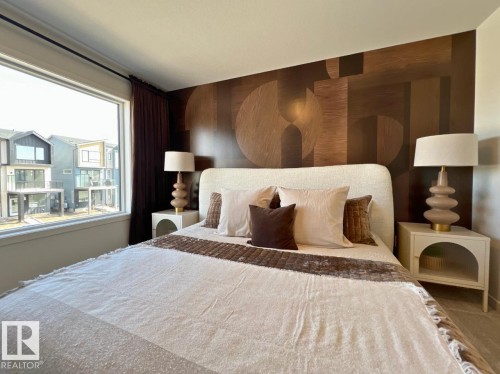 304 32 Street Sw, Edmonton, AB - Indoor Photo Showing Bedroom