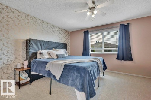#34 2004 Grantham Ct Nw, Edmonton, AB - Indoor Photo Showing Bedroom