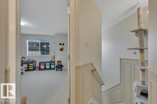 #34 2004 Grantham Ct Nw, Edmonton, AB - Indoor Photo Showing Other Room