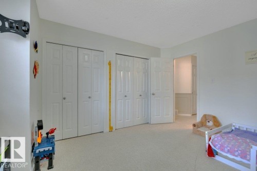 #34 2004 Grantham Ct Nw, Edmonton, AB - Indoor Photo Showing Bedroom