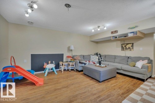 #34 2004 Grantham Ct Nw, Edmonton, AB - Indoor
