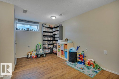 #34 2004 Grantham Ct Nw, Edmonton, AB - Indoor Photo Showing Other Room
