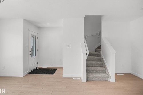 548 Ashgrove Circle, Leduc, AB - Indoor Photo Showing Other Room