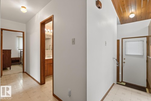 13336 106 Street Nw, Edmonton, AB - Indoor Photo Showing Other Room