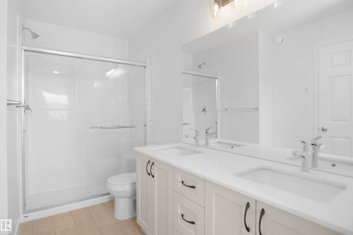 546 Ashgrove Circle, Leduc, AB - Indoor Photo Showing Bathroom