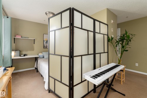 #231 11325 83 St Nw, Edmonton, AB - Indoor