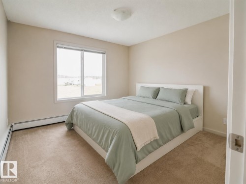 #325 5515 7 Av Sw, Edmonton, AB - Indoor Photo Showing Bedroom
