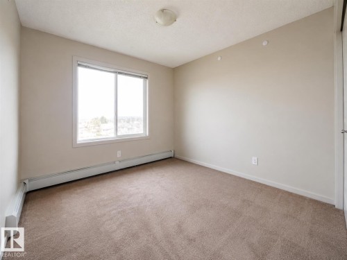 #325 5515 7 Av Sw, Edmonton, AB - Indoor Photo Showing Other Room