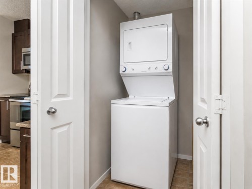 #325 5515 7 Av Sw, Edmonton, AB - Indoor Photo Showing Laundry Room