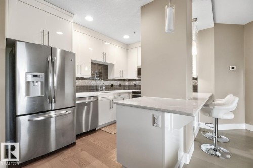 #510 11080 Ellerslie Rd Sw, Edmonton, AB - Indoor Photo Showing Kitchen With Upgraded Kitchen