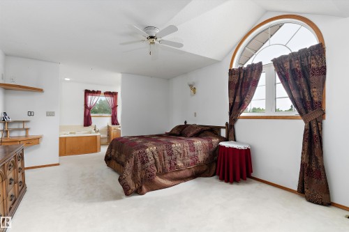 120 Northlake Lane, Wetaskiwin, AB - Indoor Photo Showing Bedroom