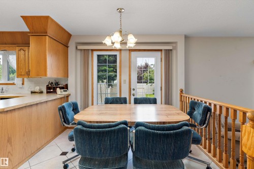 120 Northlake Lane, Wetaskiwin, AB - Indoor Photo Showing Dining Room