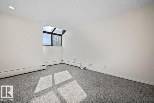 #206 10148 118 St Nw, Edmonton, AB - Indoor Photo Showing Other Room