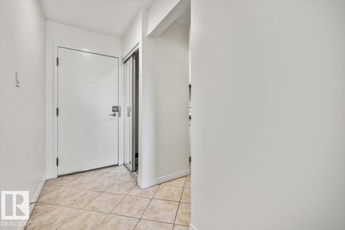 #206 10148 118 St Nw, Edmonton, AB - Indoor Photo Showing Other Room