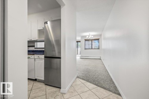 #206 10148 118 St Nw, Edmonton, AB - Indoor Photo Showing Other Room